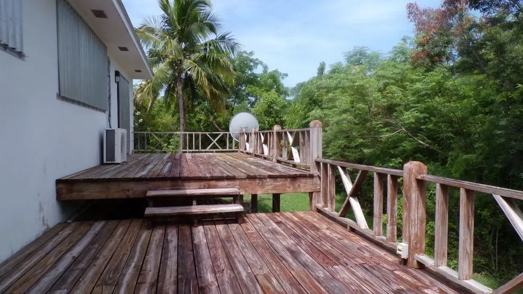 3/2 House In Cartwright's Long Island BS