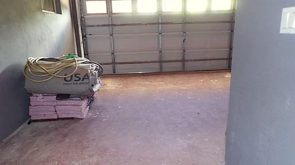 3/2 House In Cartwright's Long Island BS