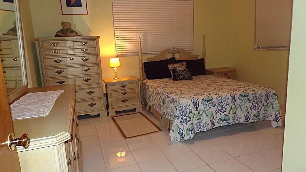 3/2 House In Cartwright's Long Island BS