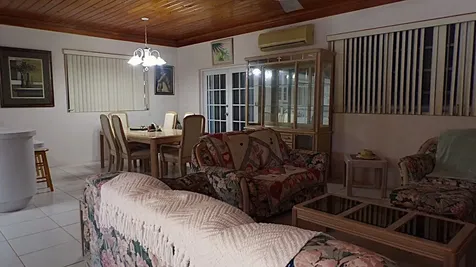 3/2 House In Cartwright's Long Island BS