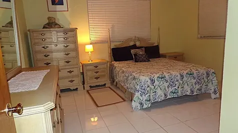 3/2 House In Cartwright's Long Island BS