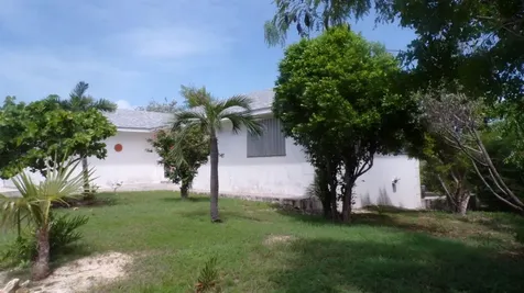 3/2 House In Cartwright's Long Island BS