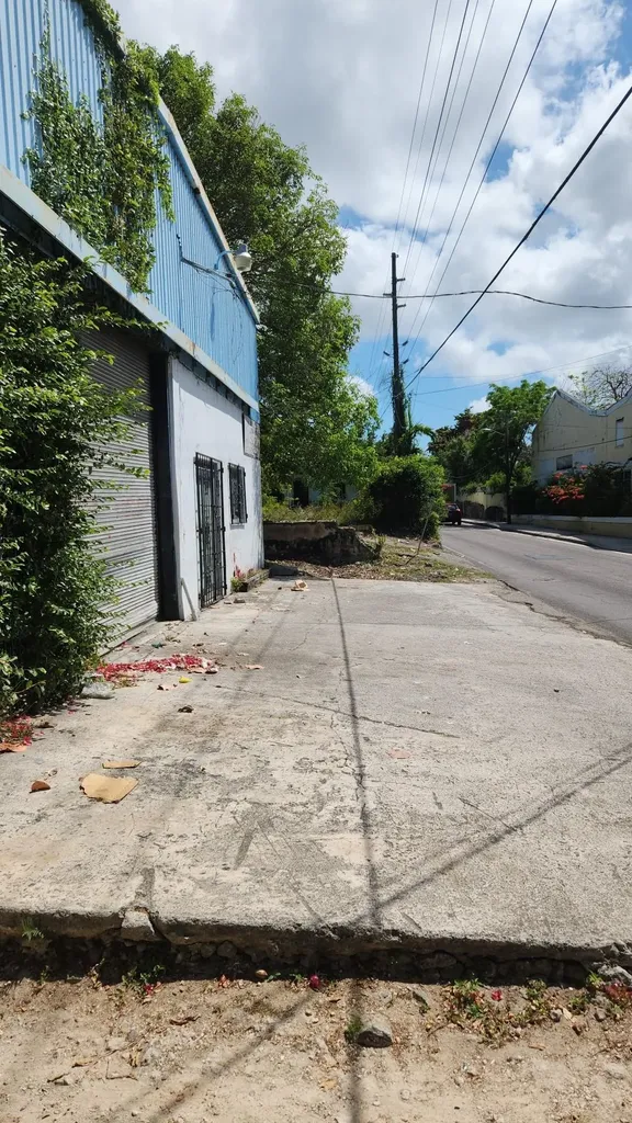 North Mackey Street New Providence Paradise Island BS