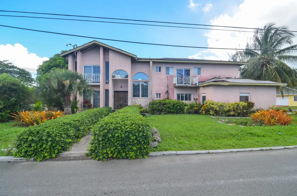 Tropical Gardens New Providence Paradise Island BS