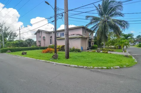 Tropical Gardens New Providence Paradise Island BS