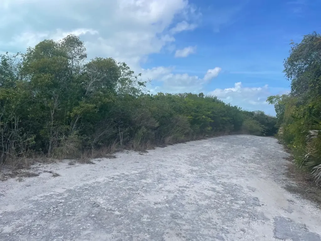 Candle Cay Drive Exuma BS