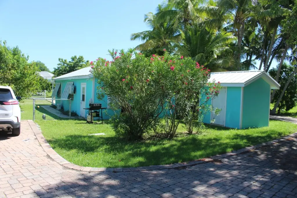 75 Cherokee Sound Abaco BS