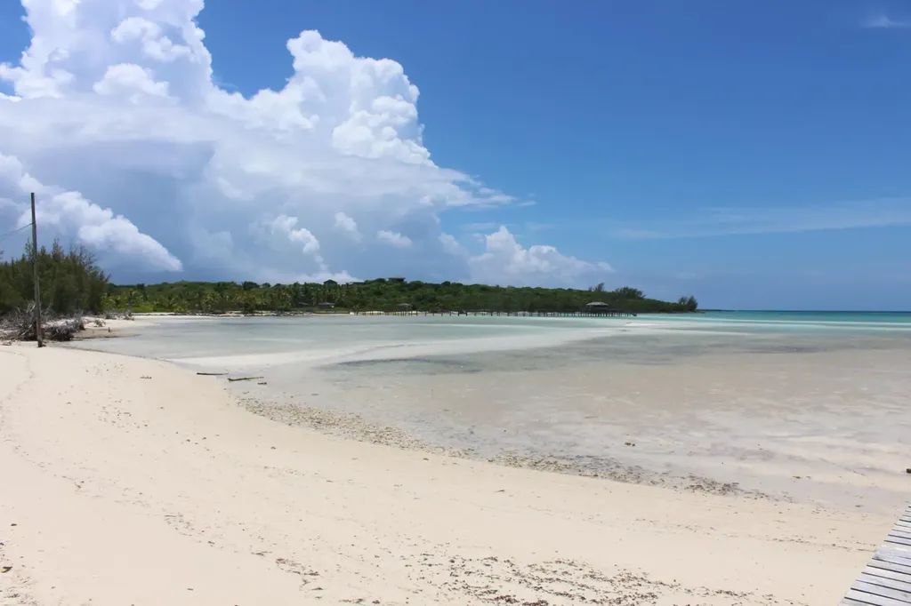 75 Cherokee Sound Abaco BS