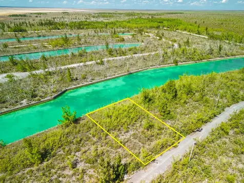 Rochford Road 15 Grand Bahama Freeport BS