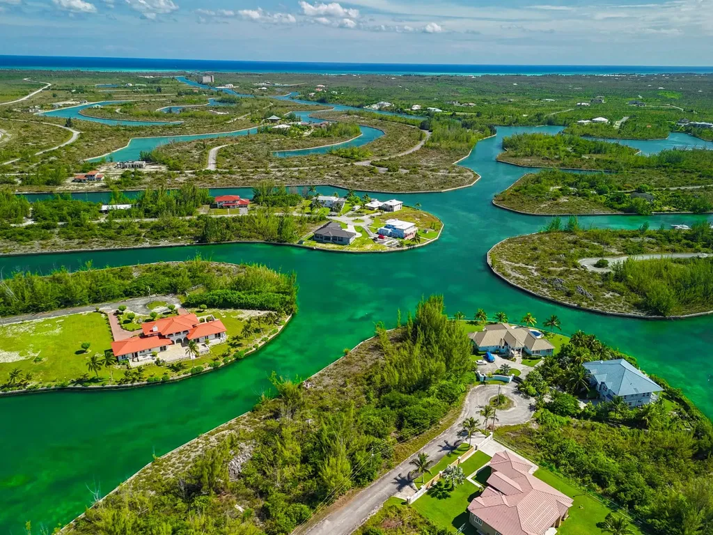 Cone Lane 80 Grand Bahama Freeport BS