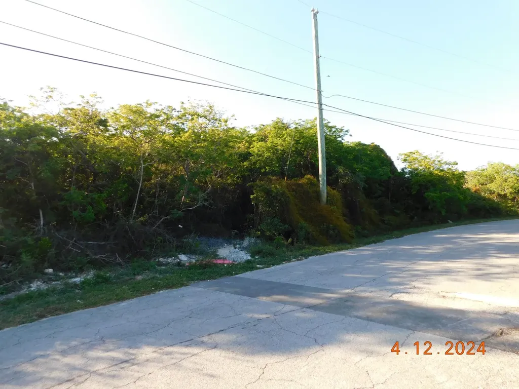 Kelly Court Grand Bahama Freeport BS