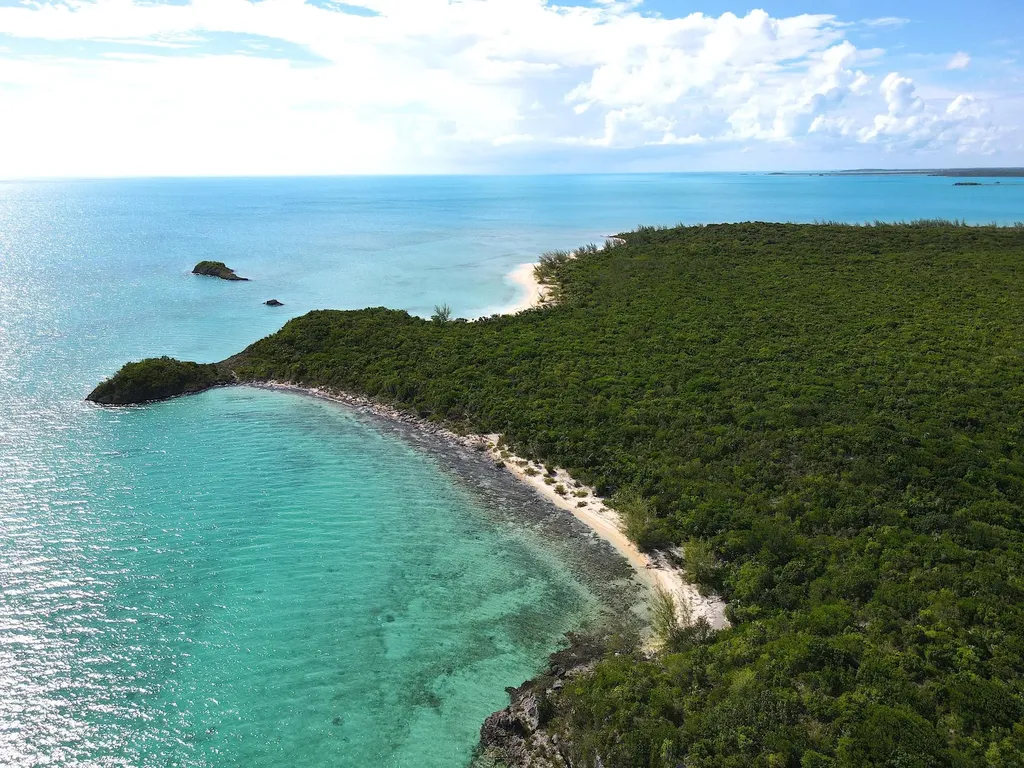 Elevated Waterfront Lot Long Island BS