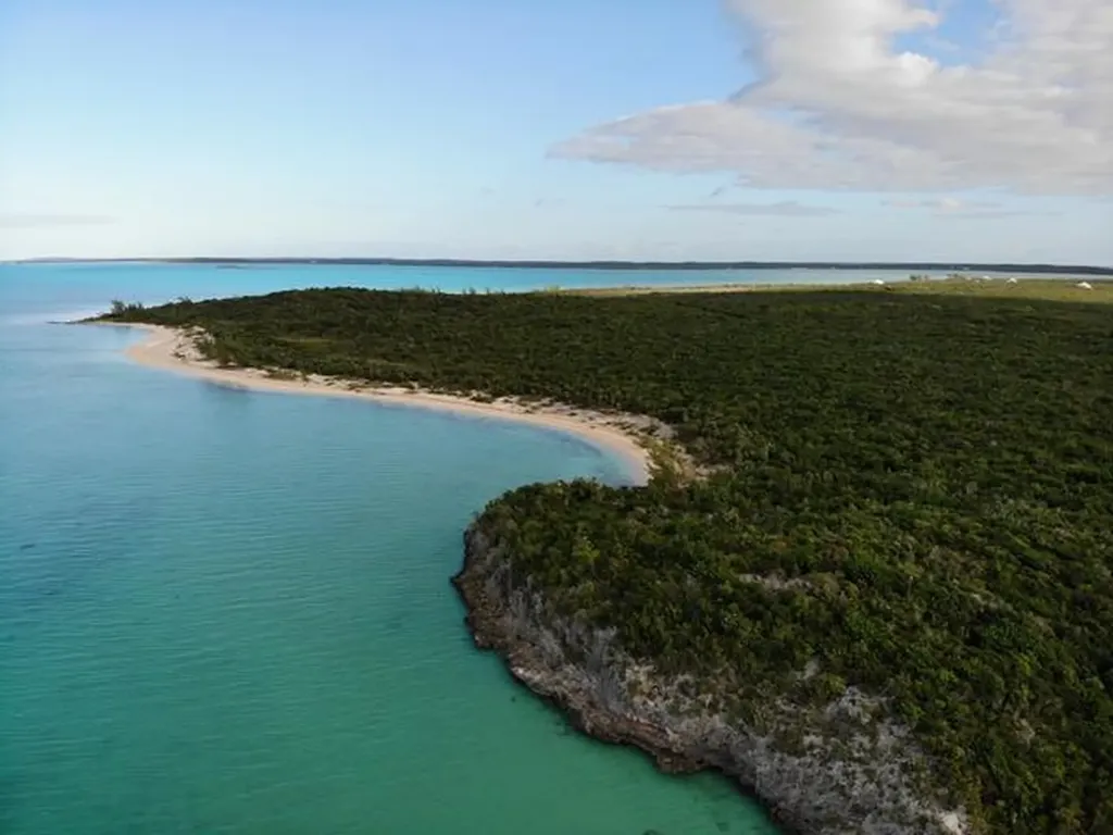 Elevated Waterfront Lot Long Island BS