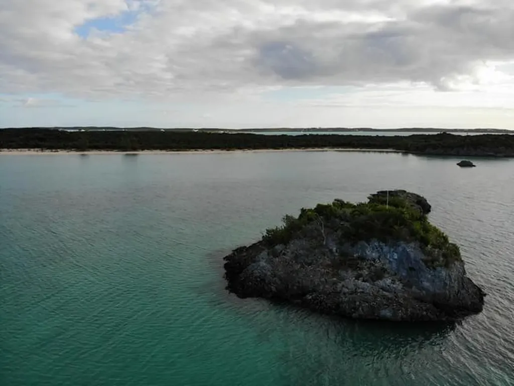 Elevated Waterfront Lot Long Island BS