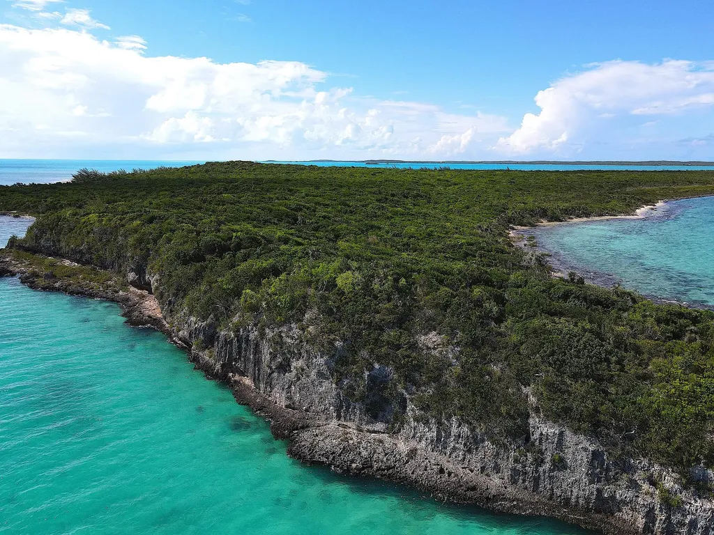 Elevated Waterfront Lot Long Island BS