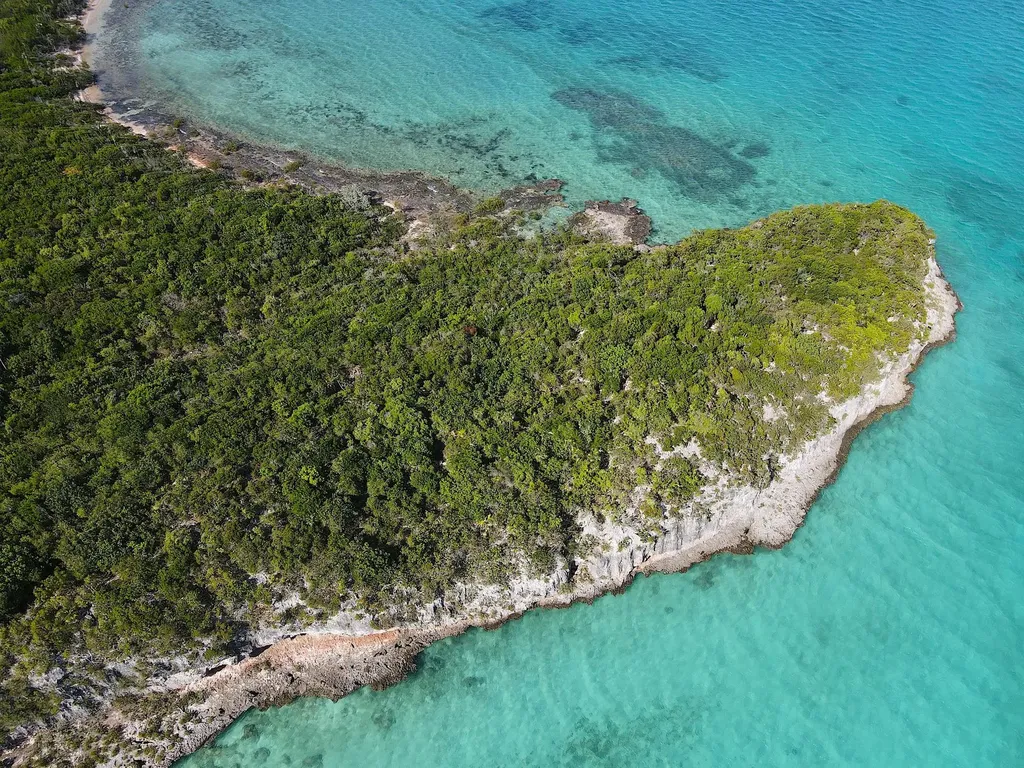 Elevated Waterfront Lot Long Island BS