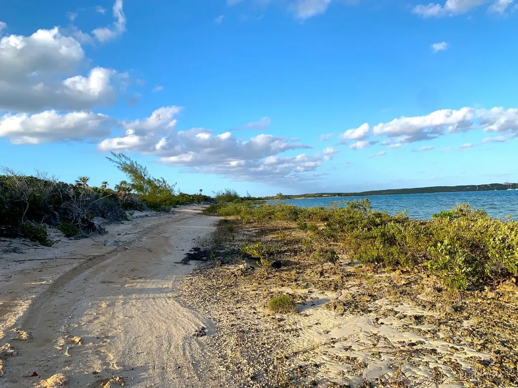 5 Acres - Waterfront Long Island BS