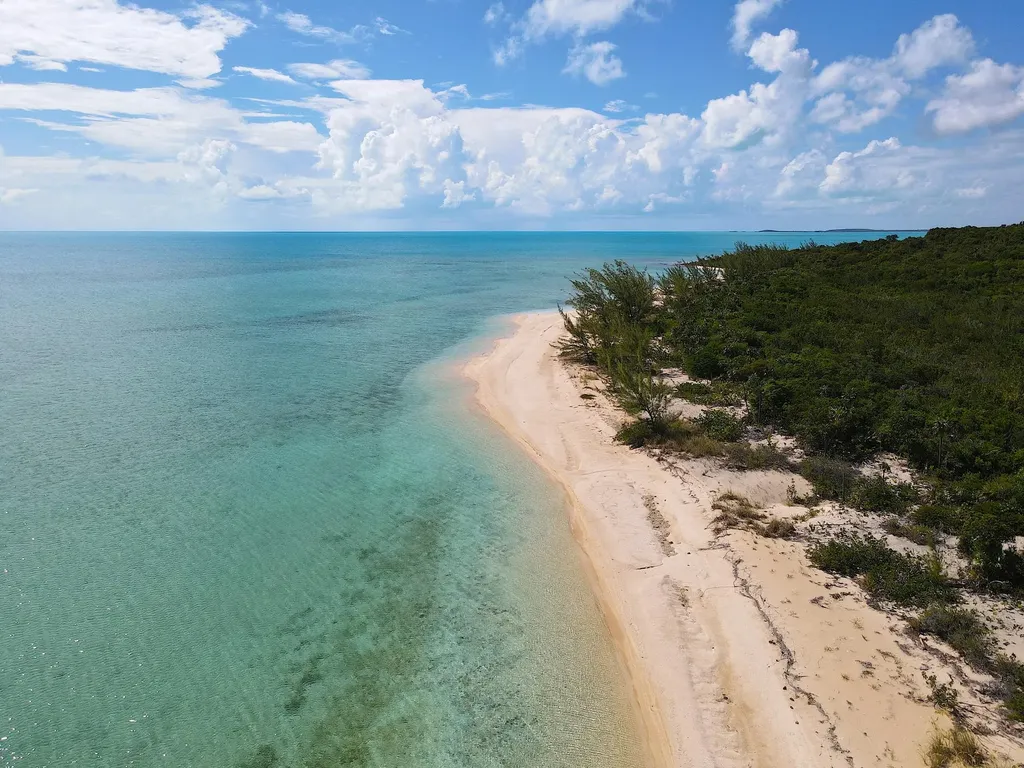 21 Acres Beachfront Long Island BS