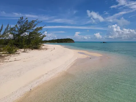 21 Acres Beachfront Long Island BS