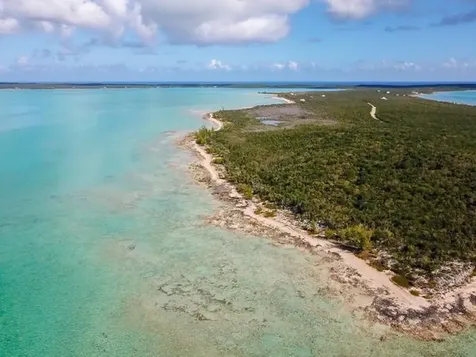 21 Acres Beachfront Long Island BS