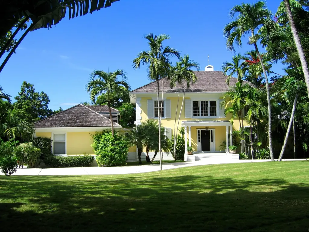 West Lyford Place New Providence Paradise Island BS
