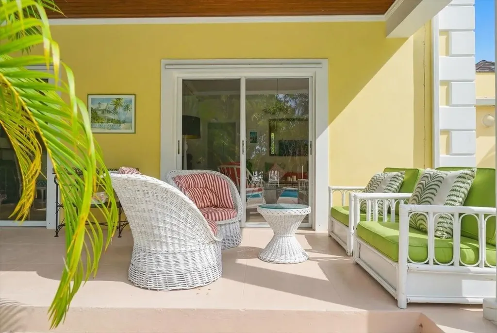 West Lyford Place New Providence Paradise Island BS