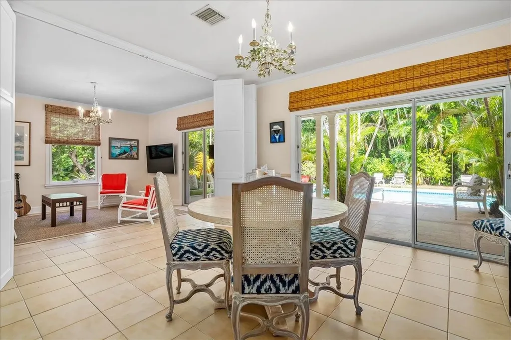 West Lyford Place New Providence Paradise Island BS