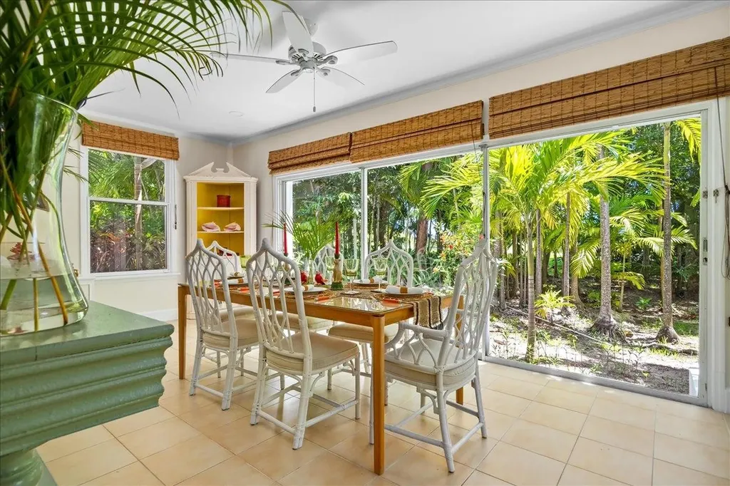 West Lyford Place New Providence Paradise Island BS