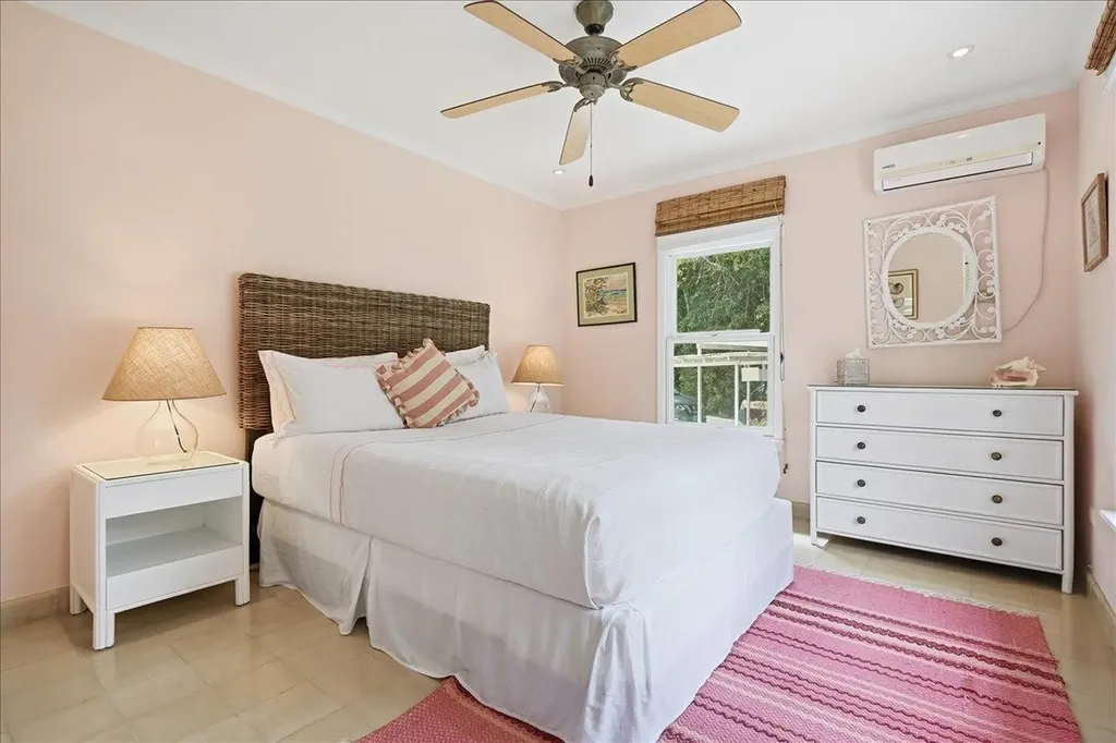 West Lyford Place New Providence Paradise Island BS