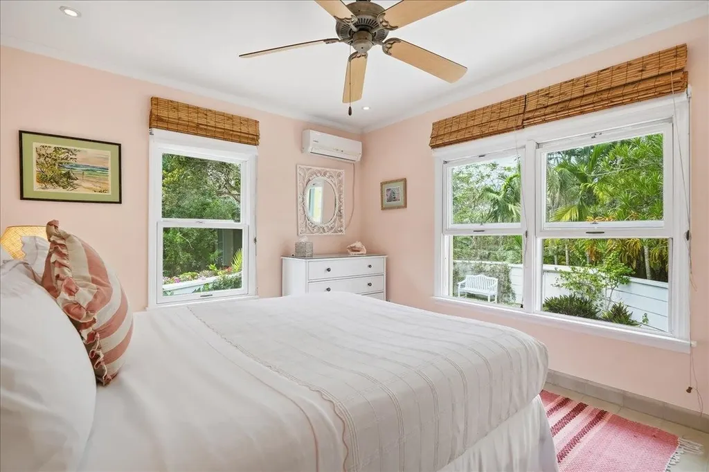 West Lyford Place New Providence Paradise Island BS