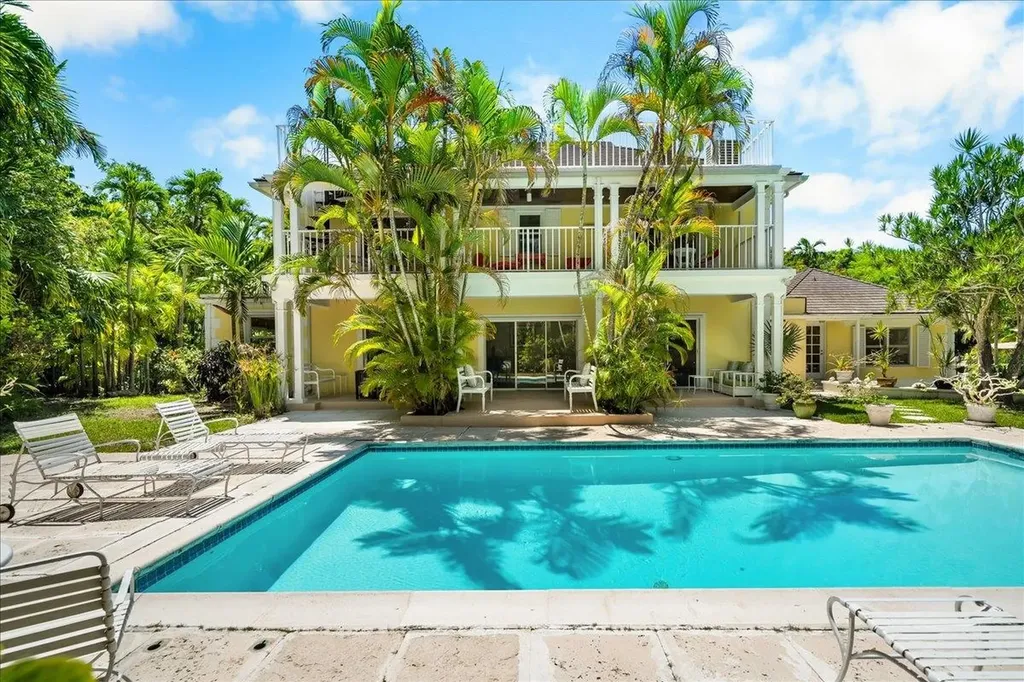 West Lyford Place New Providence Paradise Island BS