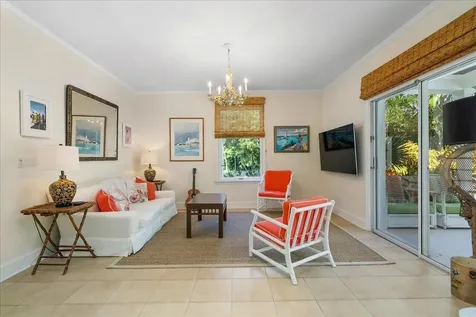 West Lyford Place New Providence Paradise Island BS