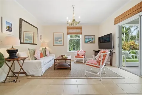 West Lyford Place New Providence Paradise Island BS