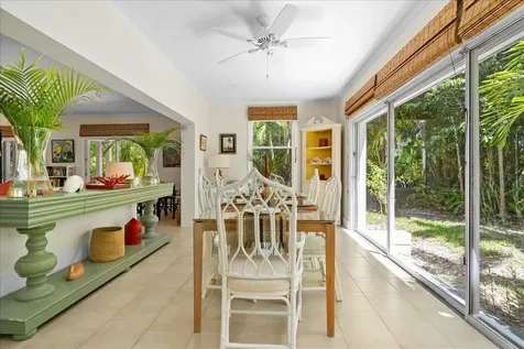 West Lyford Place New Providence Paradise Island BS