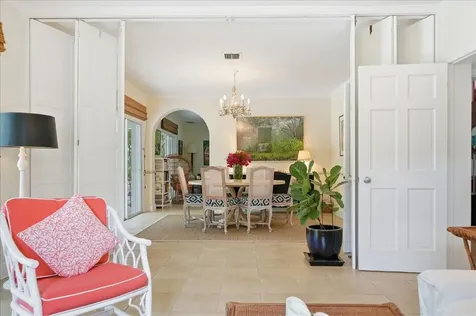 West Lyford Place New Providence Paradise Island BS