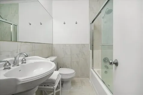 West Lyford Place New Providence Paradise Island BS