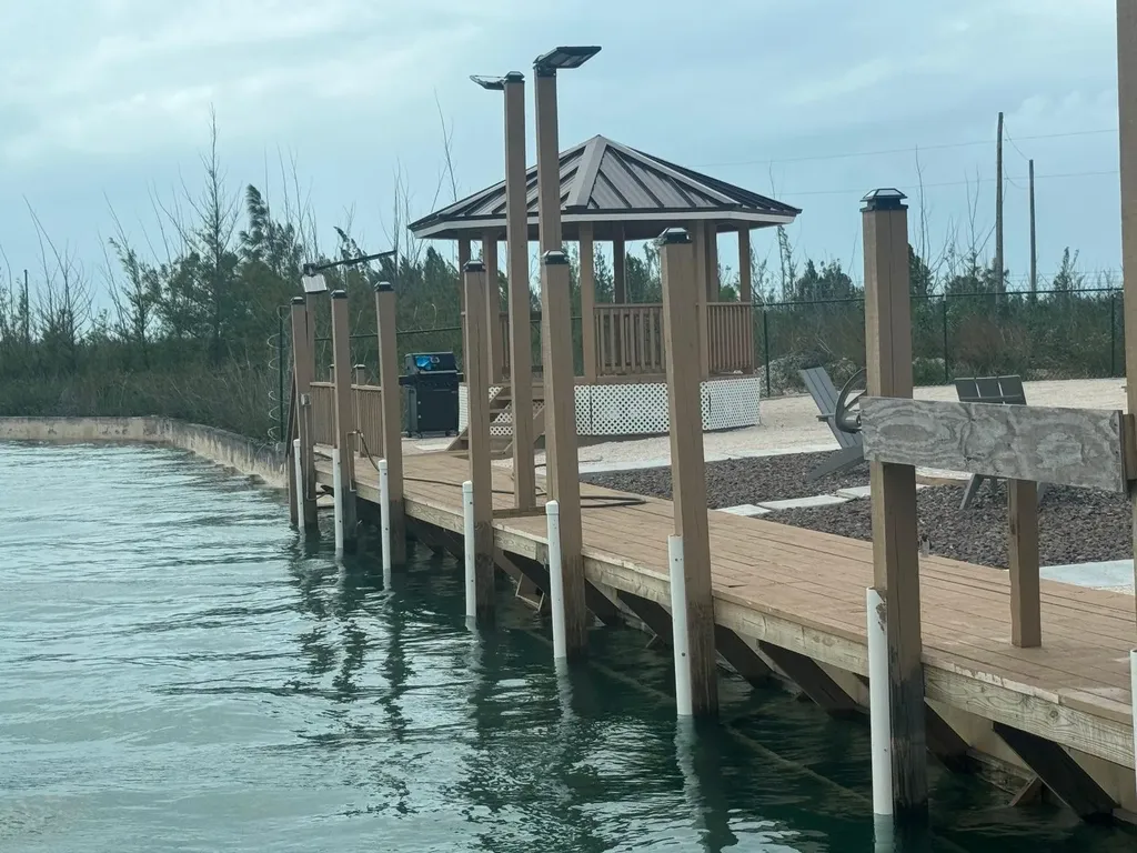 Aldham Road Dover Sound Grand Bahama Freeport BS