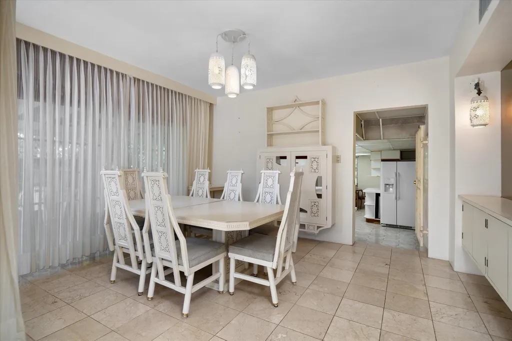 Camelot, Fox Hill Creek 8 New Providence Paradise Island BS