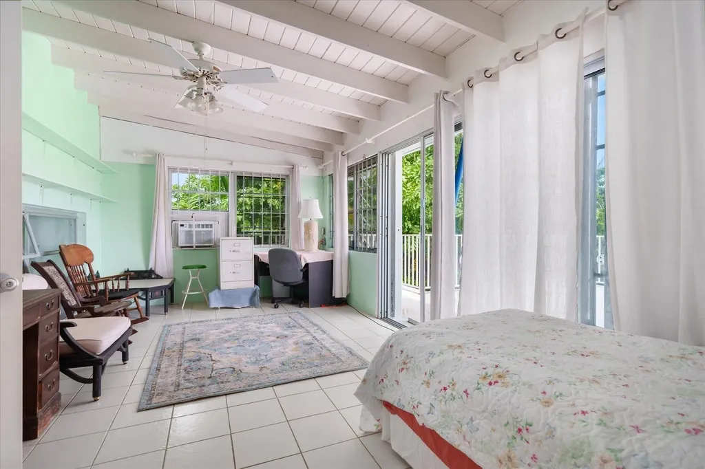 Camelot, Fox Hill Creek 8 New Providence Paradise Island BS