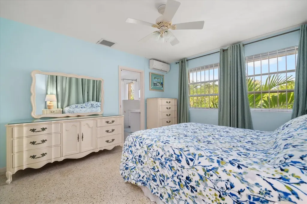 Camelot, Fox Hill Creek 8 New Providence Paradise Island BS