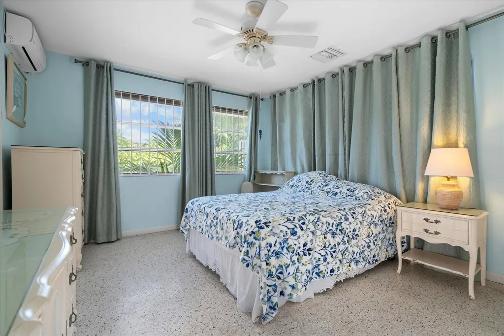 Camelot, Fox Hill Creek 8 New Providence Paradise Island BS