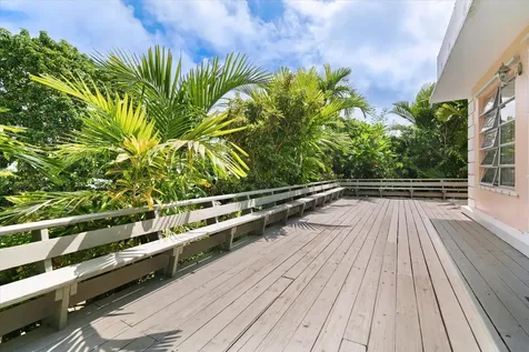 Camelot, Fox Hill Creek 8 New Providence Paradise Island BS