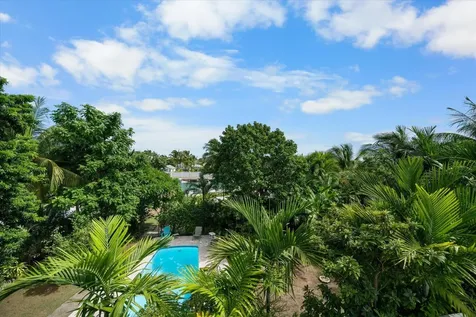 Camelot, Fox Hill Creek 8 New Providence Paradise Island BS