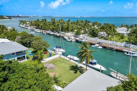 Camelot, Fox Hill Creek 8 New Providence Paradise Island BS