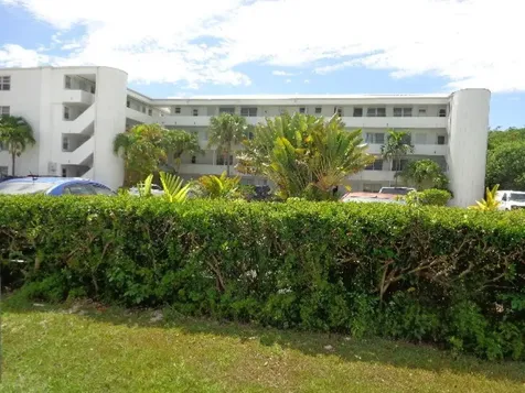 #212 Lakeview Manor Condo Kn 3 Grand Bahama Freeport BS