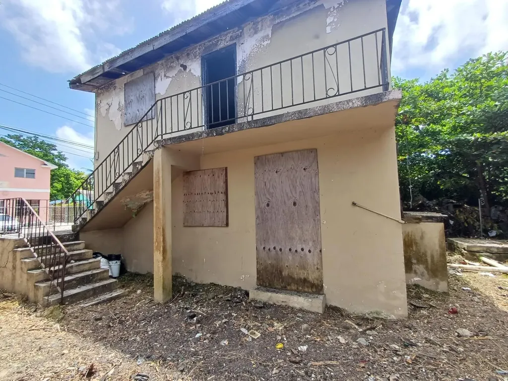 East Street North Du-plex New Providence Paradise Island BS