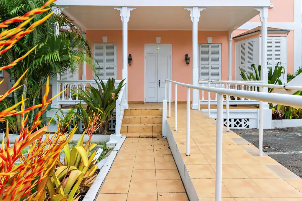 Elizabeth Avenue New Providence Paradise Island BS