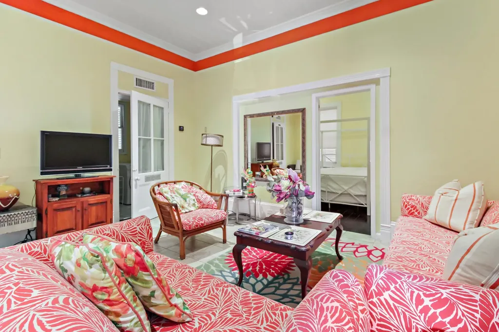 Elizabeth Avenue New Providence Paradise Island BS