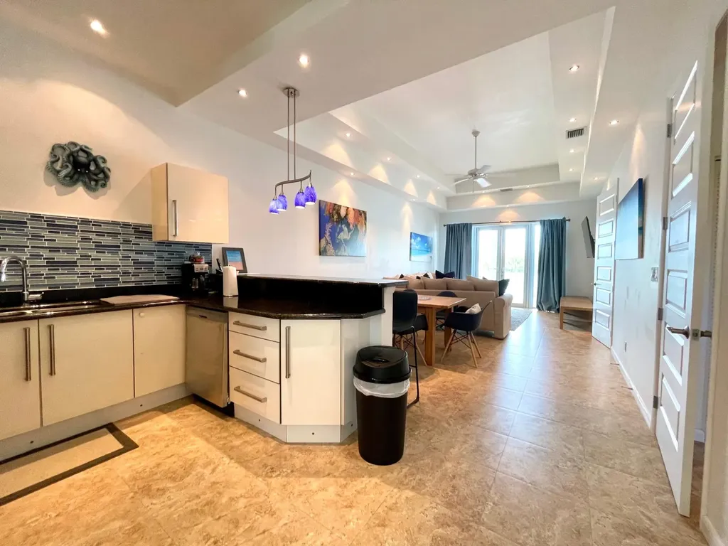 Lucaya Gardens Condo Grand Bahama Freeport BS