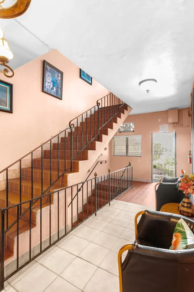 George Street 40 New Providence Paradise Island BS